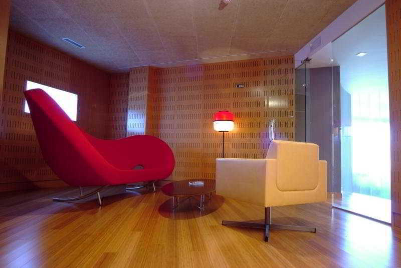 Colon Tuy Hotel Tui Bagian luar foto
